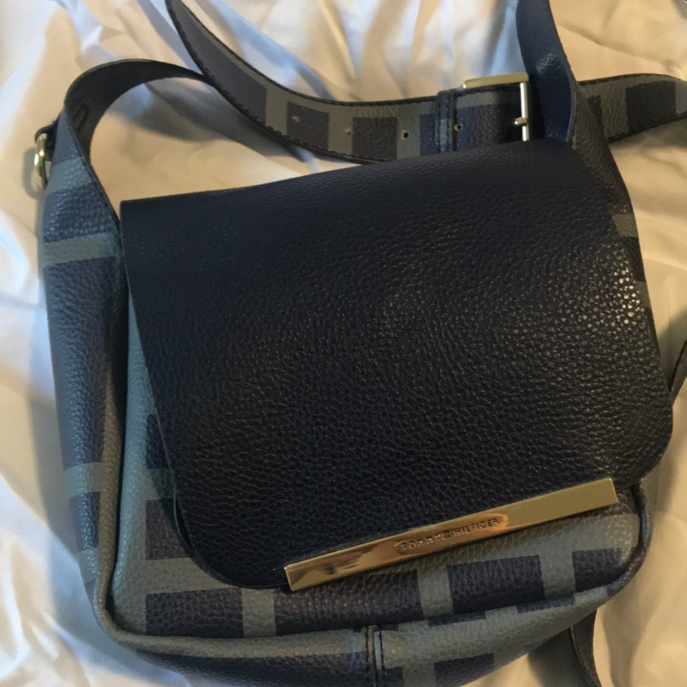 Leather Tommy Crossbody